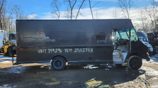 Picture of 2010-freightliner-mt55-chassis-truck-delivery